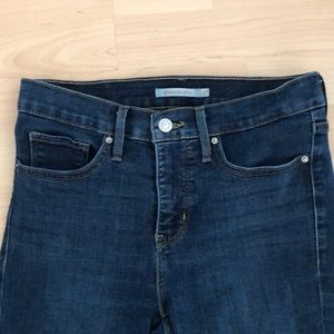 Levis 311 Shaping Skinny Jeans